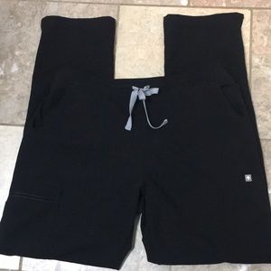 Figs Yola bottom scrubs